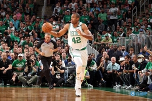 Mạnh mẽ! Horford có được 12 rebound trong hiệp một, lập kỷ lục cá nhân trong hiệp một trong 11 năm qua.