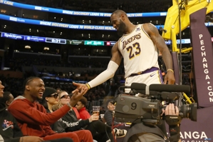 Một người điều hành Eastern Conference: Sẽ có những đội chọn Bronny, dù chỉ có 1% cơ hội thu hút LeBron tham gia cùng anh.