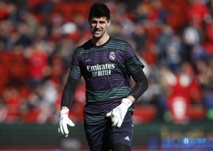 Sau vụ chuyển nhượng bi thảm tới Real Madrid, Courtois đã phải chịu hơn 10 chấn thương và đã bỏ lỡ 63 trận đấu cấp câu lạc bộ.