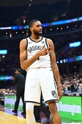 Cầu Người Sắt! Mikal Bridges đã chơi 500 trận liên tiếp và là cầu thủ tham dự hoàn hảo trong sự nghiệp NBA của anh ấy cho đến nay