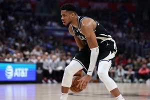 Bucks VS Nets: Antetokounmpo trở lại sau 2 trận liên tiếp vắng mặt