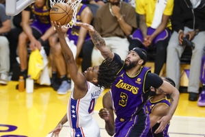 94 điểm, số điểm thấp nhất của Lakers trong 3 tháng rưỡi qua. Đội đã đánh bại Pelicans với tỷ số 133-89 ở trận bán kết giữa mùa.