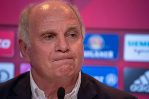 Hoeness: Nassarius bị sa thải khi vẫn còn cơ hội giành 3 danh hiệu. Đây không phải phong cách của Bayern.